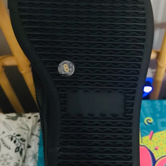 Black platform boot with black rhinestones - Picture 2 of 4